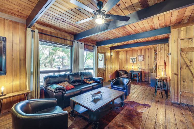 Cabin Eureka Springs