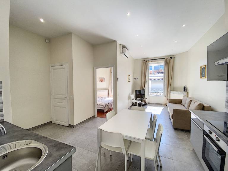 Child-friendly beautiful holiday apartment | Next to the beach | Pets are welcome in Mougins