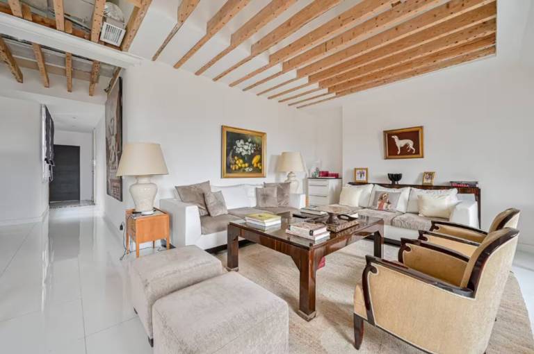 Rental apartment with fast internet | Near Arc de Triomphe | City view | Perfect for remote work — photo 2