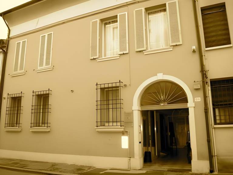 Avanguardia Art Club in Ferrara