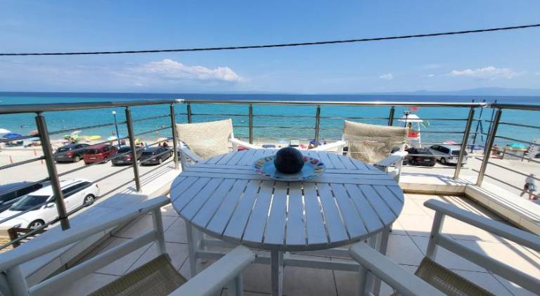 Evita Maisonette, Elegant Beachfront apt, Polychrono — photo 2