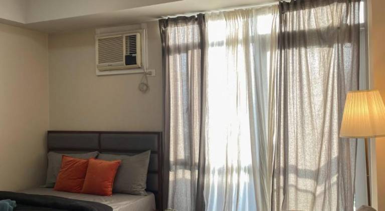 Serviced apartment with pool | Pet-friendly in Quezon City