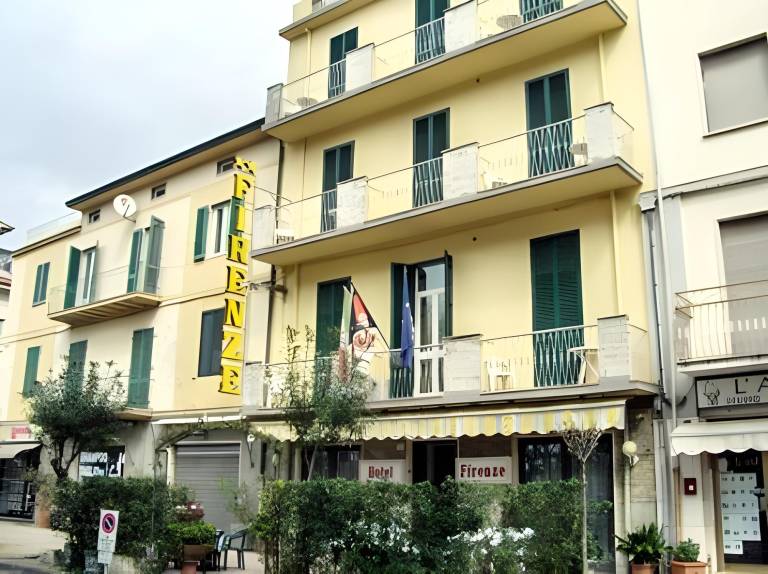 Hotel Firenze in Viareggio