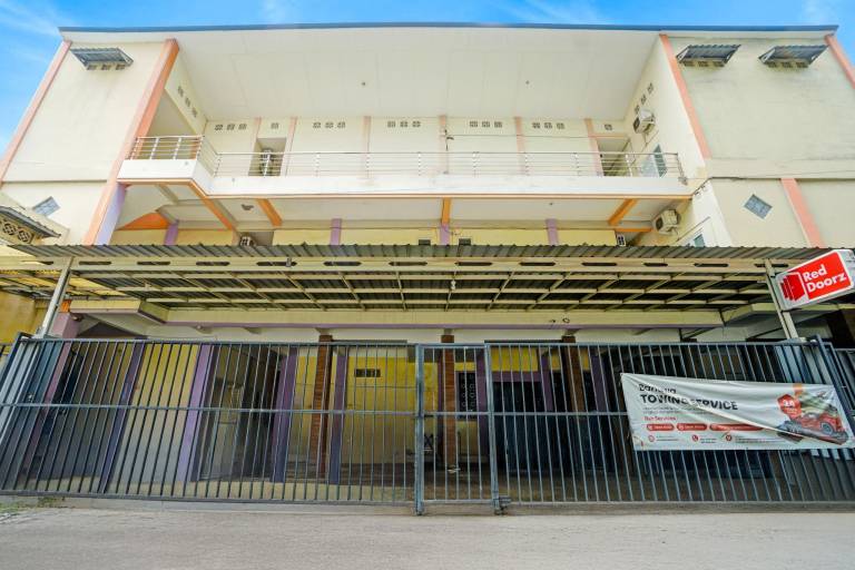 Inviting Standard DBL Stay w WiFi Parking Access