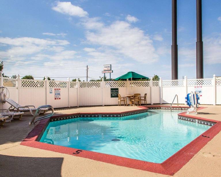 Quality Inn Tulsa Central — photo 4