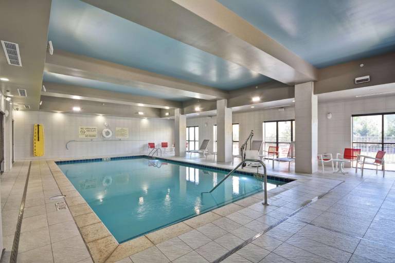 Hampton Inn Blue Ash Cincinnati — photo 4