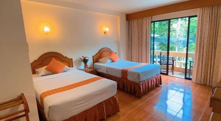 Kata View Guesthouse — photo 2