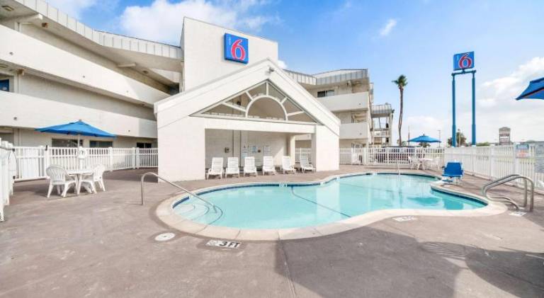 Motel 6 Brownsville, TX - North — photo 3