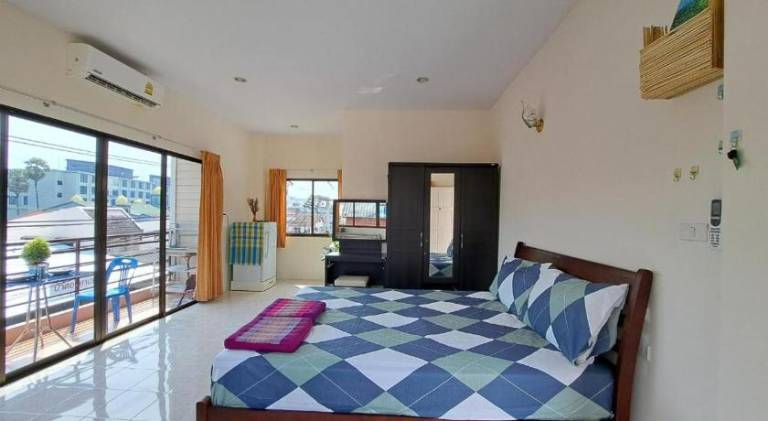 Serviced apartment for 3 persons — photo 2