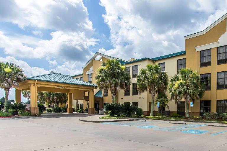 Quality Suites New Iberia in New Iberia, LA