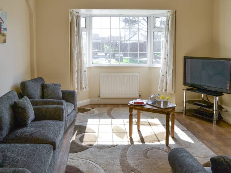 Family-friendly cottage with BBQ, jacuzzi & yard | Beach view | Close to the beach | Dogs allowed — photo 3