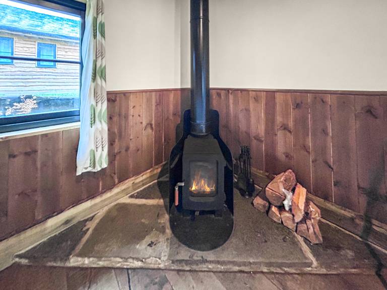 Family-oriented pleasant cottage with jacuzzi, grill & garden | Pets are welcome — photo 4
