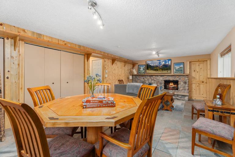 2625 Hanover Drive — photo 4