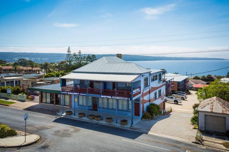 Motel Eden