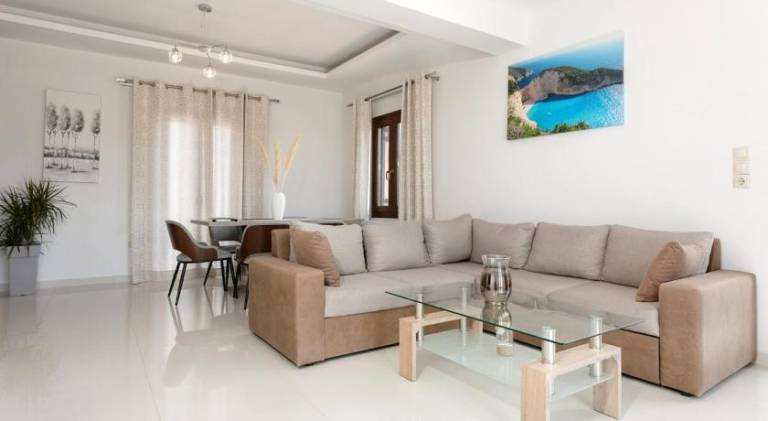 Villa with 3 rooms for 8 persons — photo 4