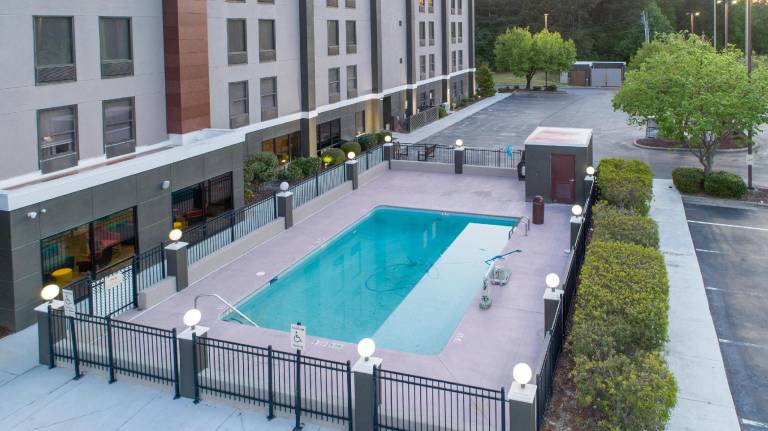 La Quinta Inn & Suites by Wyndham Selma/Smithfield I-95 — photo 4