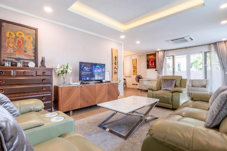 4-Bedroom Pool Villa in Pattaya City Center Next to Hollywood - 19 — photo 2