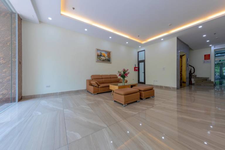 Serviced apartment with patio & jacuzzi — photo 4