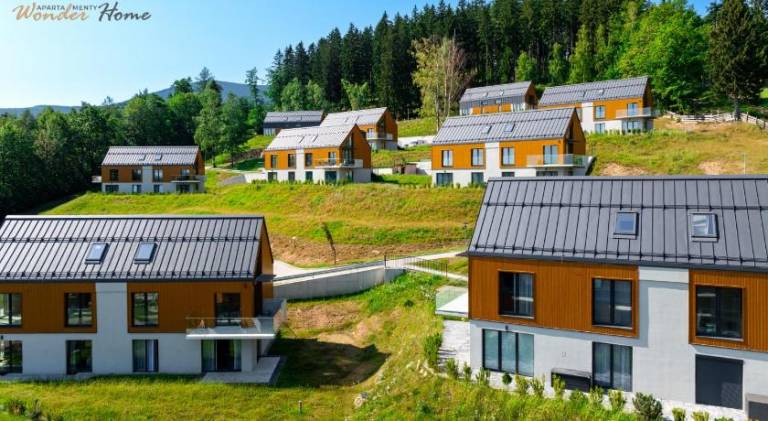 Wonder Home - Domki Hillside tuz przy stoku narciarskim - na terenie kompleksu plac zabaw i zewnetrz in Karpacz