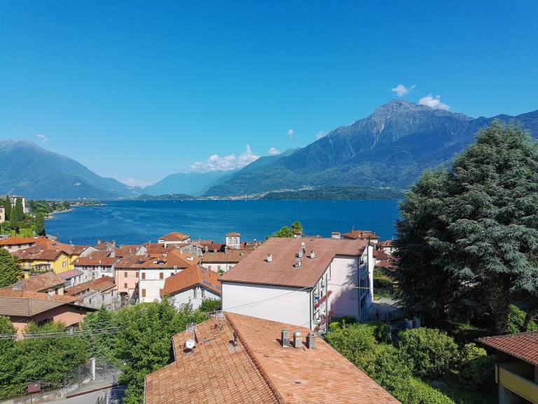 Pianoforte holiday flat with lake view — photo 2