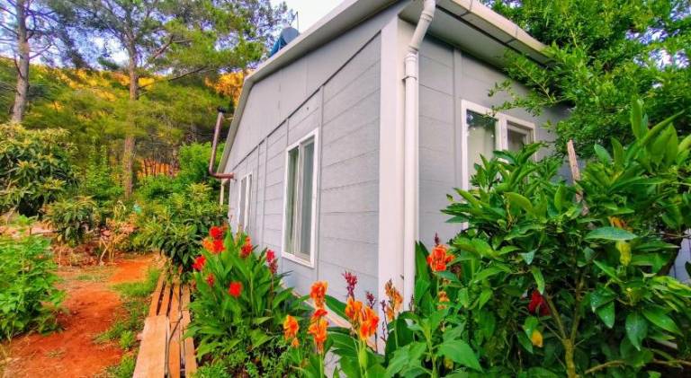 Beautiful house with patio, garden & barbeque | Good for workation | Pets allowed — photo 4