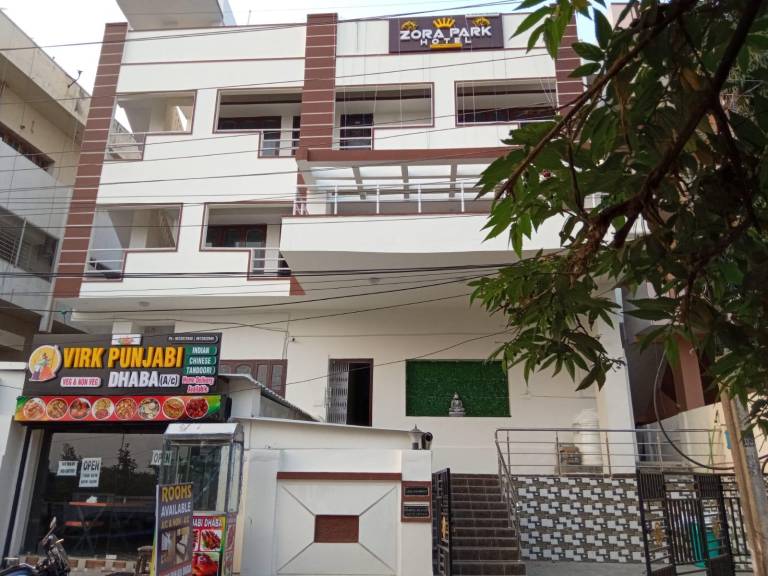 ZORA PARK HOTEL