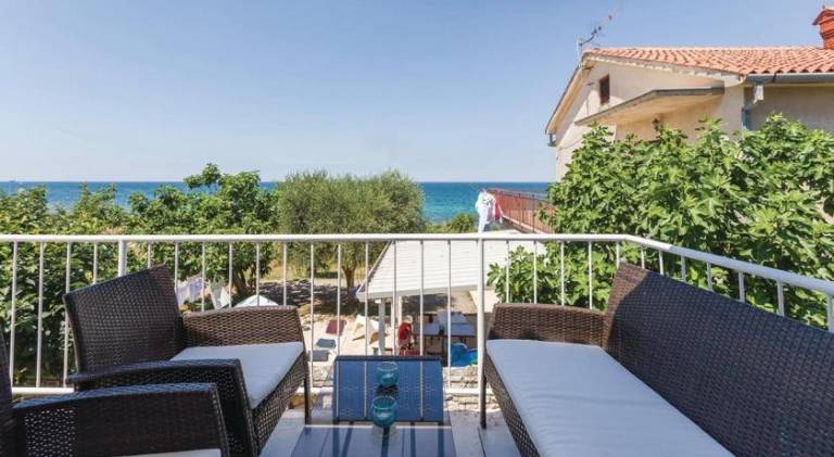 Vacation home with 2 rooms for 6 persons — photo 2