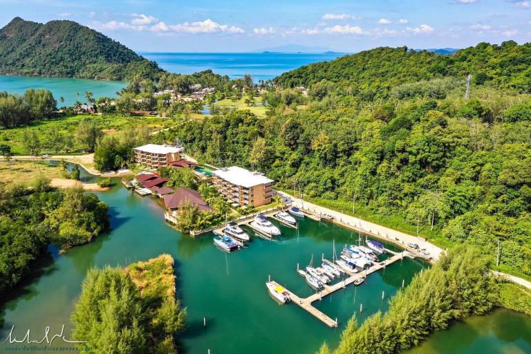 Marina Sands Resort in Ko Chang