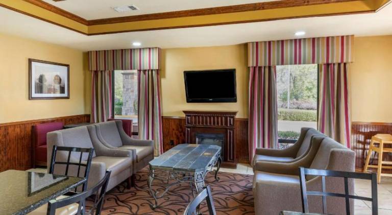 Best Western Lindale Inn — photo 2