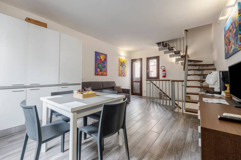 Casa Vicolo San Giovanni Apartment with Private Terrace, Wi-Fi & Air Conditioning — photo 3