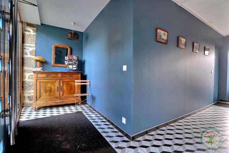 Gite with yard — photo 2
