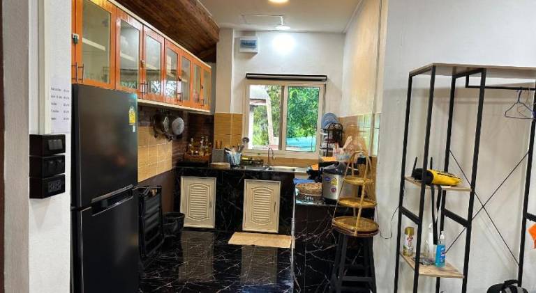 Nice house with patio & yard | Suitable for remote work | Pet-friendly — photo 4