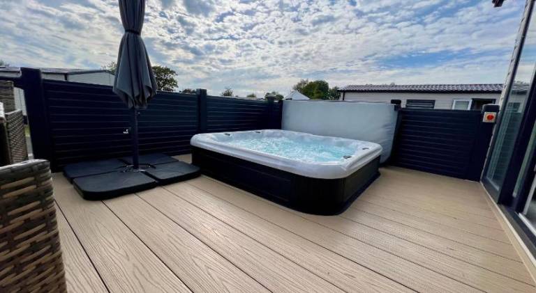 Vacation home with pool & hot tub — photo 5