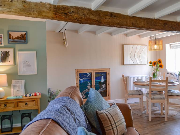 Cottage with BBQ, jacuzzi & garden | River view — photo 5