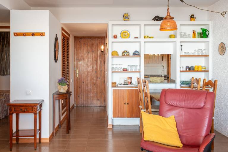 Apartment 'Corinna' with Sea View, Private Terrace and Wi-Fi — photo 5