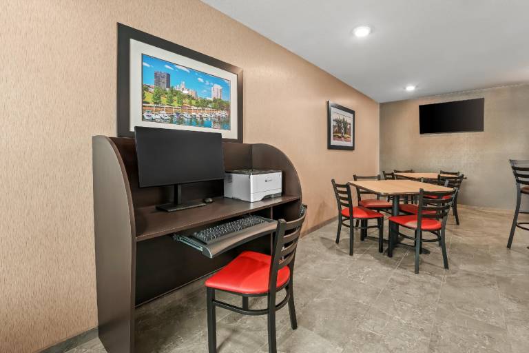 My Place Hotel-Port Charlotte/Punta Gorda, FL — photo 2