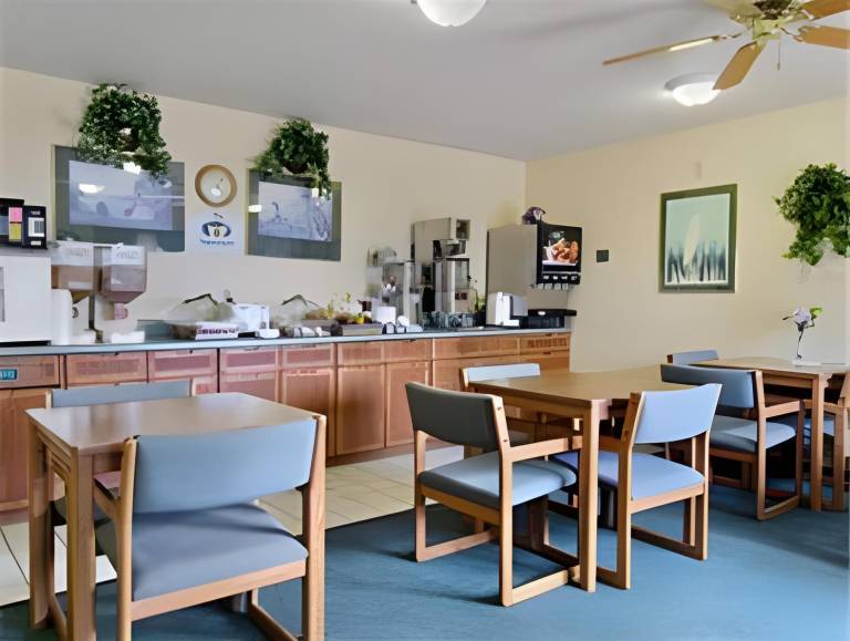 Super 8 By Wyndham Fond Du Lac — photo 4