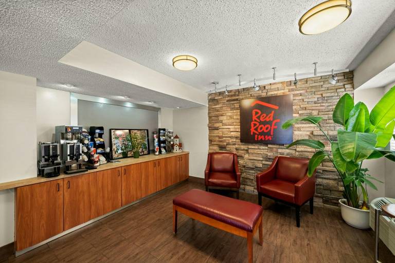 Red Roof Inn Dallas - DFW Airport North — photo 4
