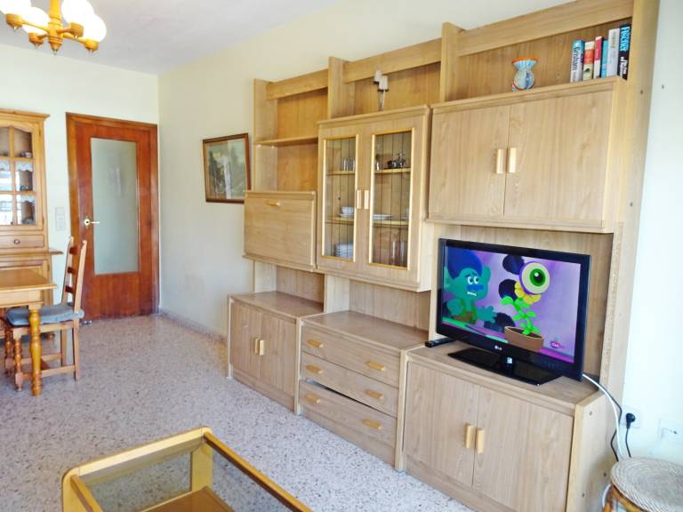 Family-oriented apartment with patio, garden & pool | Close to the beach | Pet-friendly — photo 3