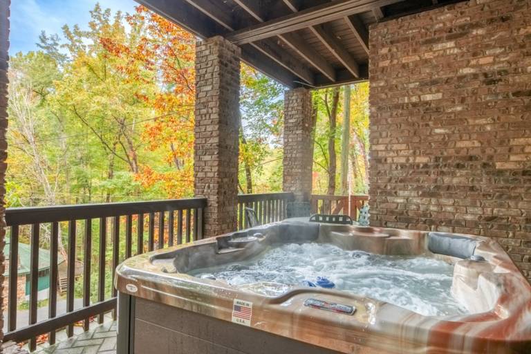 Family-oriented lovely cabin with barbeque, pool & hot tub | Mountain view | Suitable for remote work | Pets are welcome — photo 4