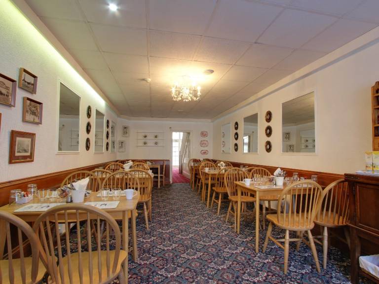 Mayfair Hotel — photo 2
