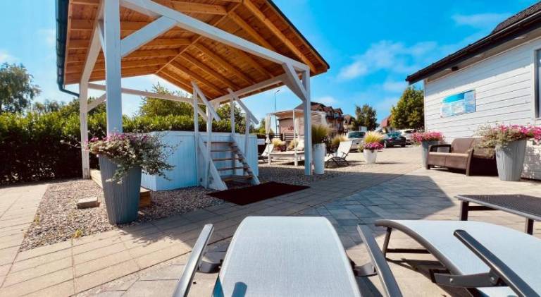 Biale Domki Paula Rewal - Domki z klimatyzacja, w obiekcie Jacuzzi i darmowe Wifi! — photo 4