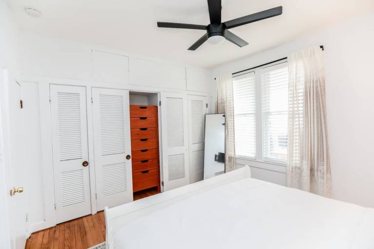 Apartment with fast internet & grill | Sea view — photo 3
