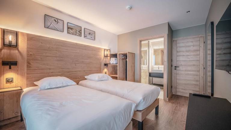 Chalet, wifi, 100m from resort center, 3rd floor, fitness, swimming pool, sauna, hammam, balcony — photo 5
