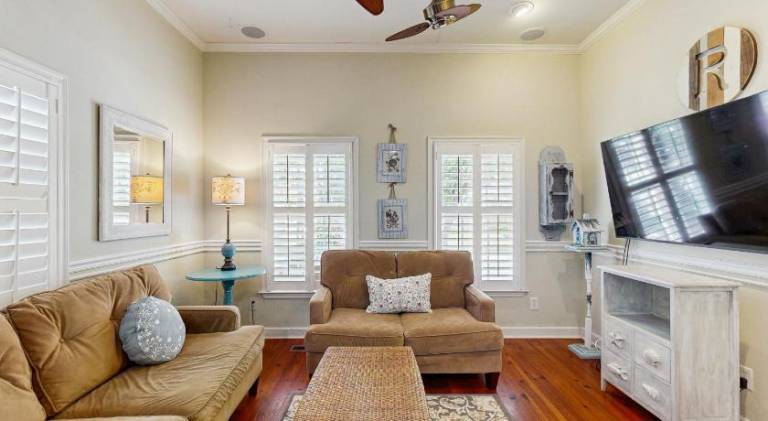 Vacation home | Pet-friendly in Charleston, SC