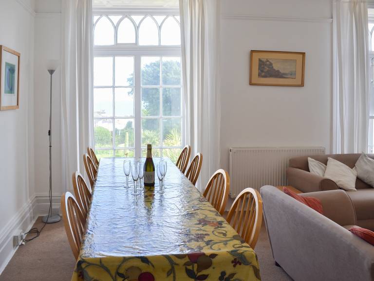 Cottage with garden | Beach view — photo 4