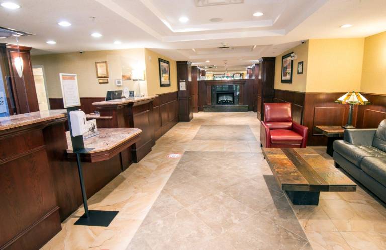 Holiday Inn Express Hotel & Suites Edson By IHG — photo 3