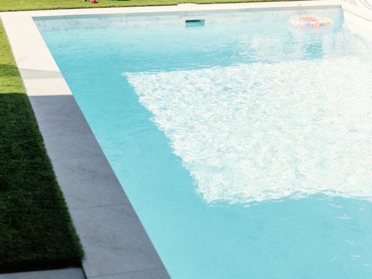 Fully equipped villa with yard, private pool & barbecue | Pet-friendly — photo 3