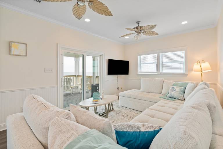 Shamrock Shores - 2941 Bienvil — photo 3