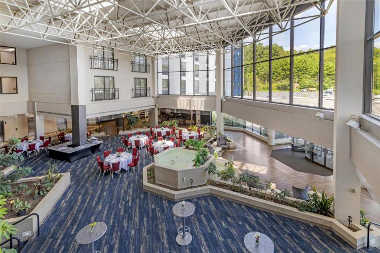 Best Western Royal Plaza Hotel & Trade Center — photo 4
